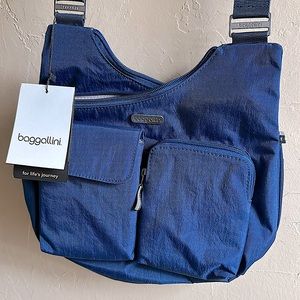 BAGGALLINI A-List Crossbody bag